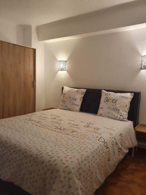 סן סיפריאן Appartement F3 Meuble Et Equipe מראה חיצוני תמונה